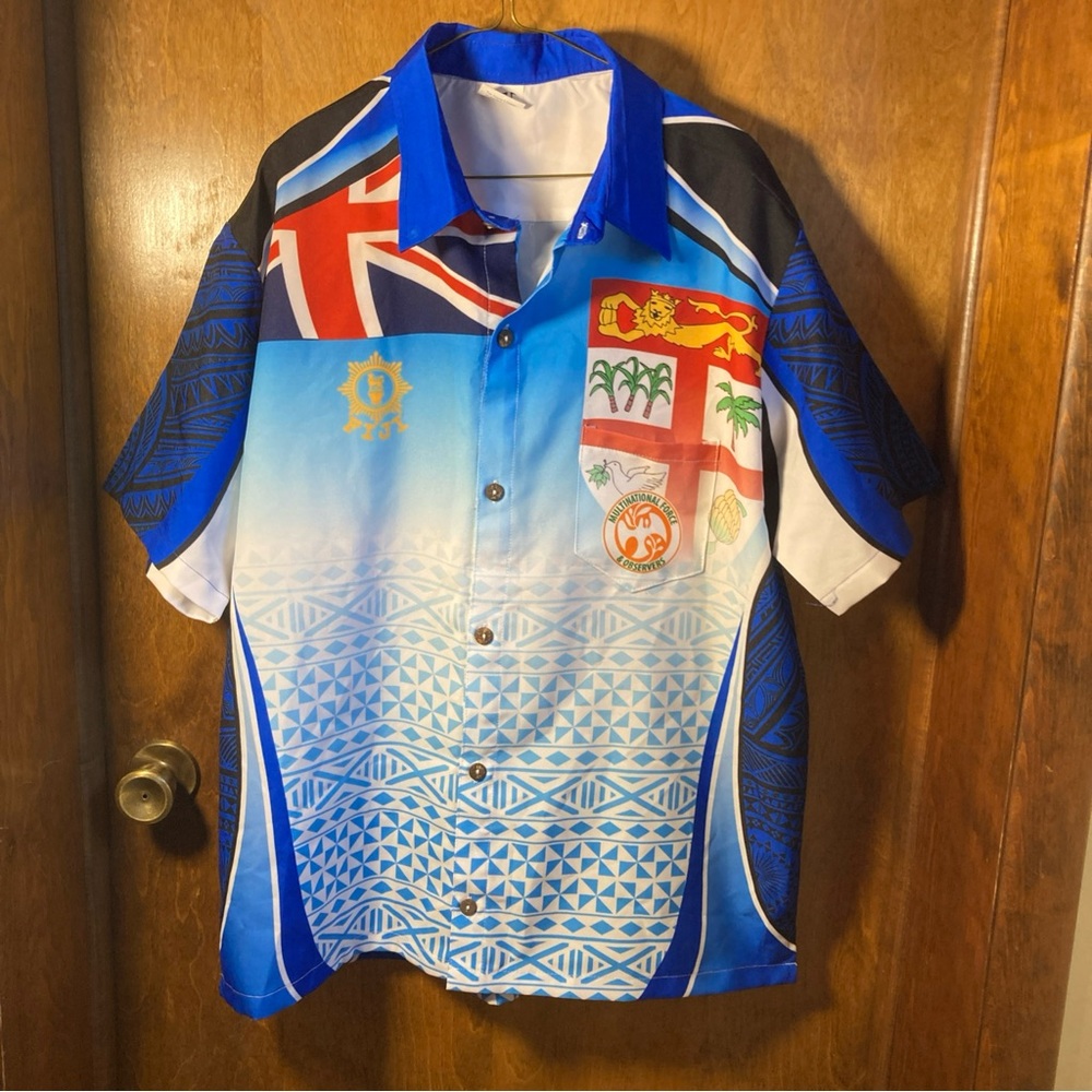 Tau Sports Men’s Fiji Print Shirt Sleeve Button Down Shirt Lightweight Size 2X